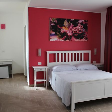 Due Passi Dal Mare Bed & Breakfast Torricella  Exterior foto