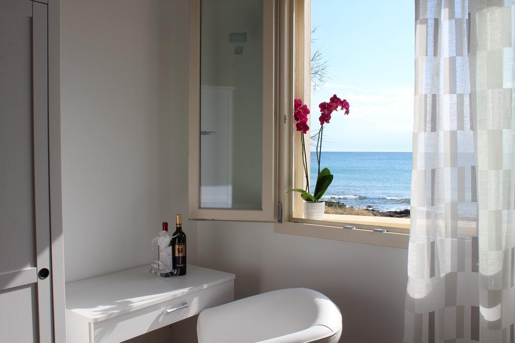 Due Passi Dal Mare Bed & Breakfast Torricella  Exterior foto