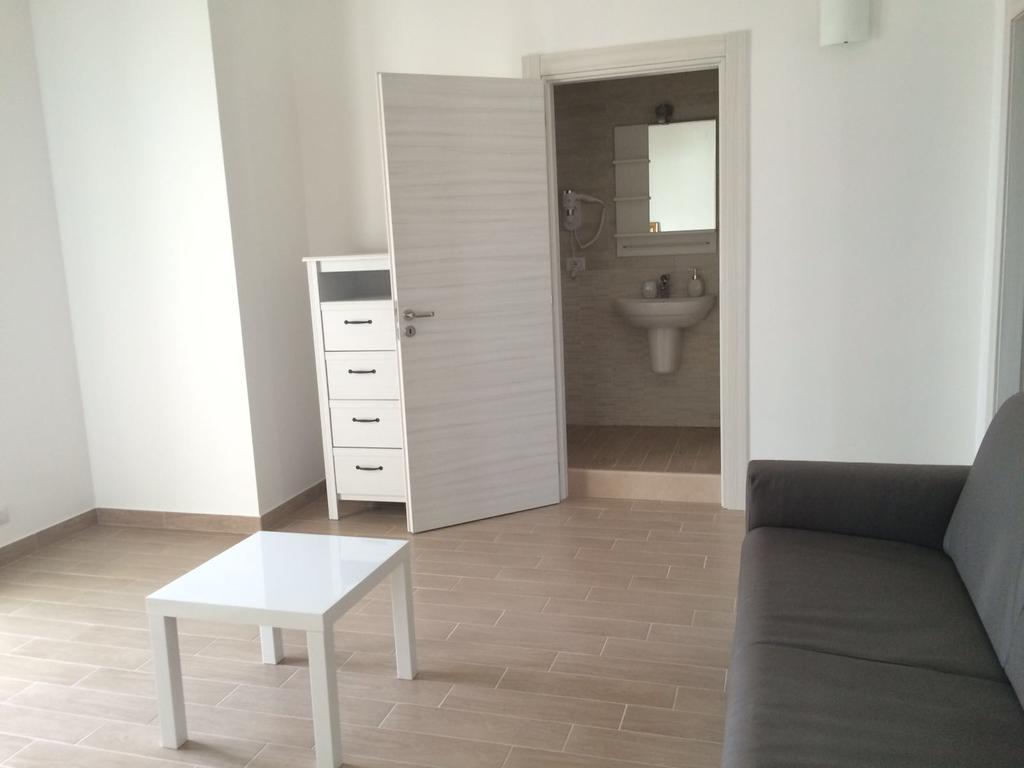 Due Passi Dal Mare Bed & Breakfast Torricella  Exterior foto