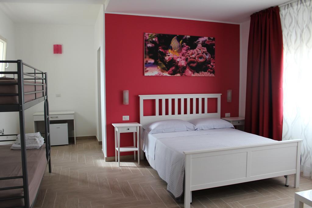 Due Passi Dal Mare Bed & Breakfast Torricella  Exterior foto
