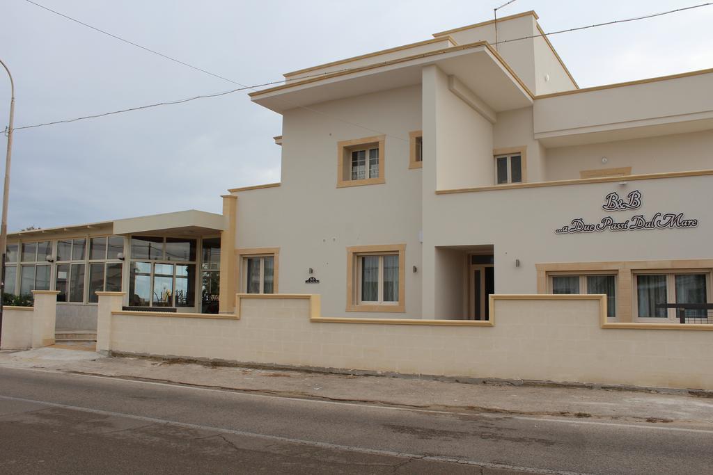 Due Passi Dal Mare Bed & Breakfast Torricella  Exterior foto
